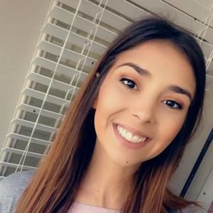 Meet your Posher, Kayla